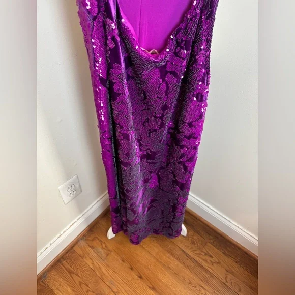 CIEBON Penny Sleeveless Sequin Cocktail Dress
Size XS NWOT - Picture 11 of 15